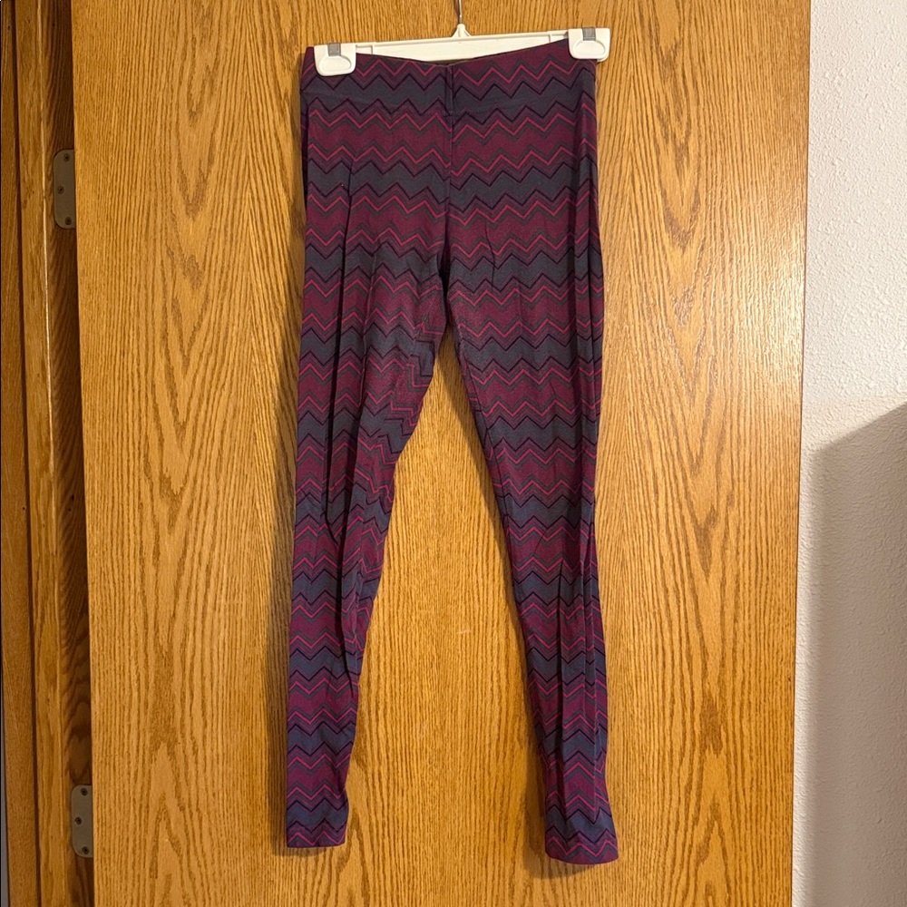 Zigzag Patterned Leggings